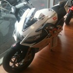 moto rsv4 aprilia 2011