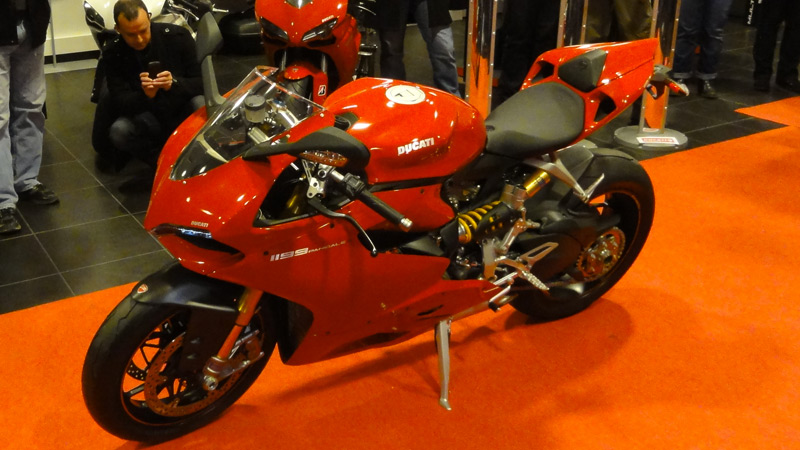 Essai de la Ducati 1199 S Panigale : rouge jusqu'au bout des ongles !