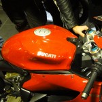 La 1199 Ducati est courte et vraiment destinée à la piste