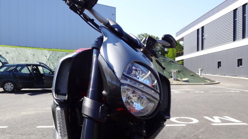 Tête de fourche de la Diavel 2012