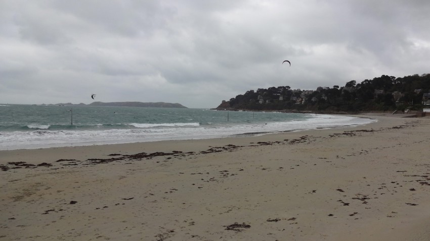 vue plage depuis la thalasso de perros guirec