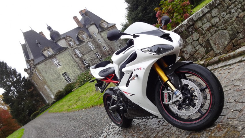 moto sportive Daytona 675 R Triumph