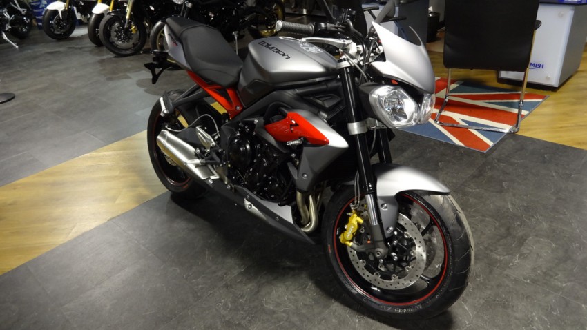 Moto Triumph Street Triple 675 R de 2013