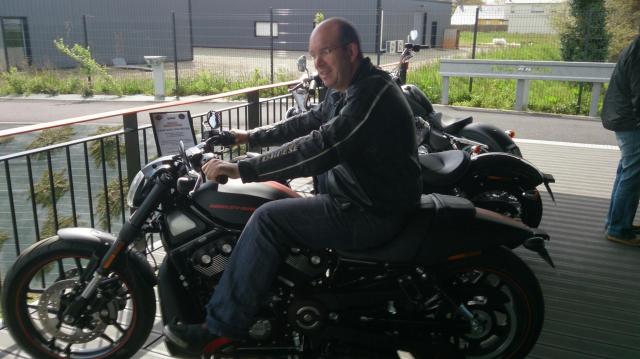 David Jazt en Harley Davidson Nightroad