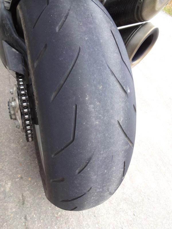 pneu usé bridgestone S20