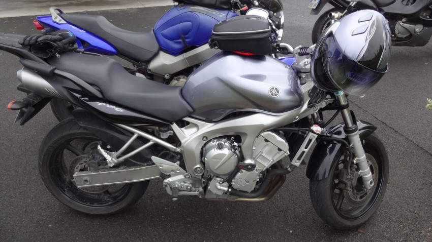 Yamaha Rennes FZ6 N grise