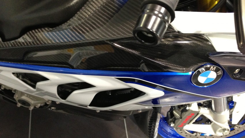 carbone sur le S1000RR HP4