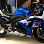 Suzuki GSXR 1000 2012 blanche et bleue