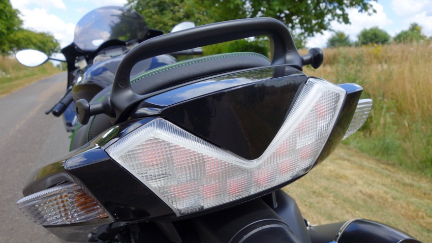 feux arrière du ZZR 1400