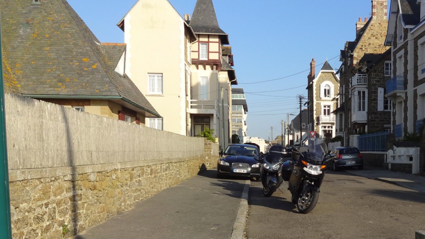 moto BMW et Kawasaki à St Malo