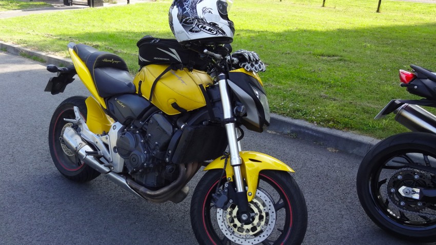 Honda Hornet 600 jaune