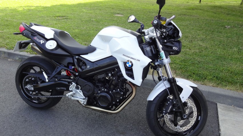 BMW F800R blanche Rennes boxer passion