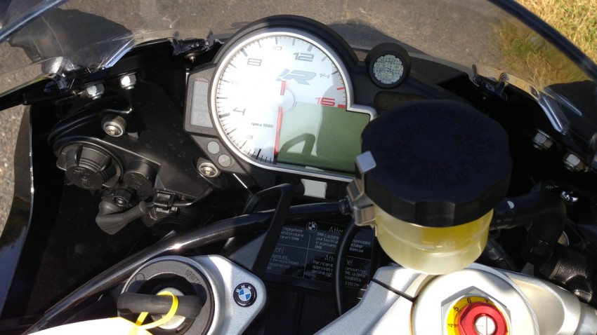 tableau de bord du S1000RR BMW