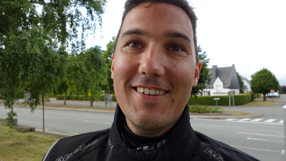 Arnaud, motard à Lanvallay