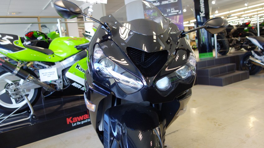 moto ZZR neuve chez Kawasaki Rennes