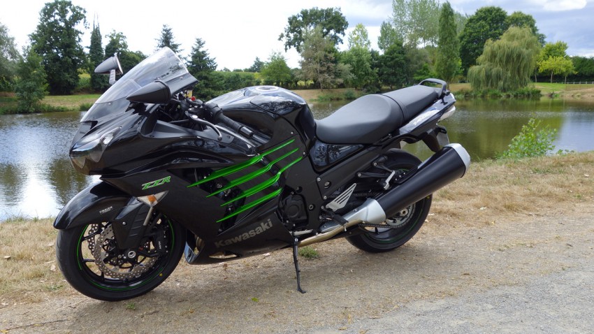 Kawasaki ZZR 1400 noire et verte