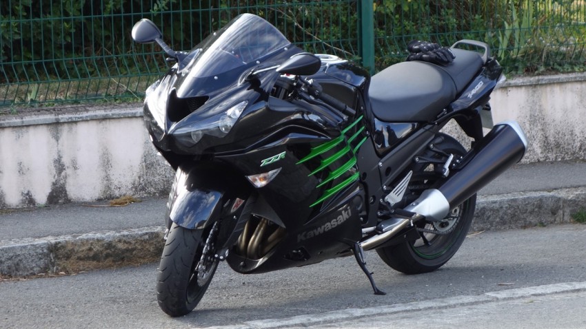 ZZR 1400 2013 noire et verte (Kawasaki Paris)