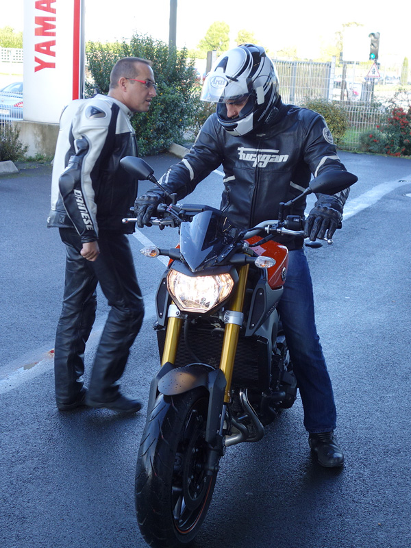 MT 09 : essai moto amateur