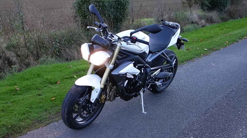 triumph moto street triple 675 2013 à Rennes