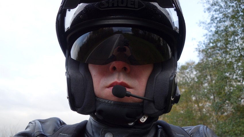 David Jazt, casque moto Shoei Neotec avec Scala Rider Q3
