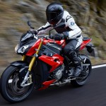 moto BMW Rennes S1000R 2014 rouge