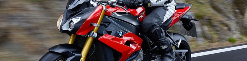 moto BMW Rennes S1000R 2014 rouge