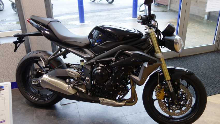 Triumph Street Triple Standard ABS noire