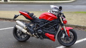 Ducati Streetfighter 848 à Laval
