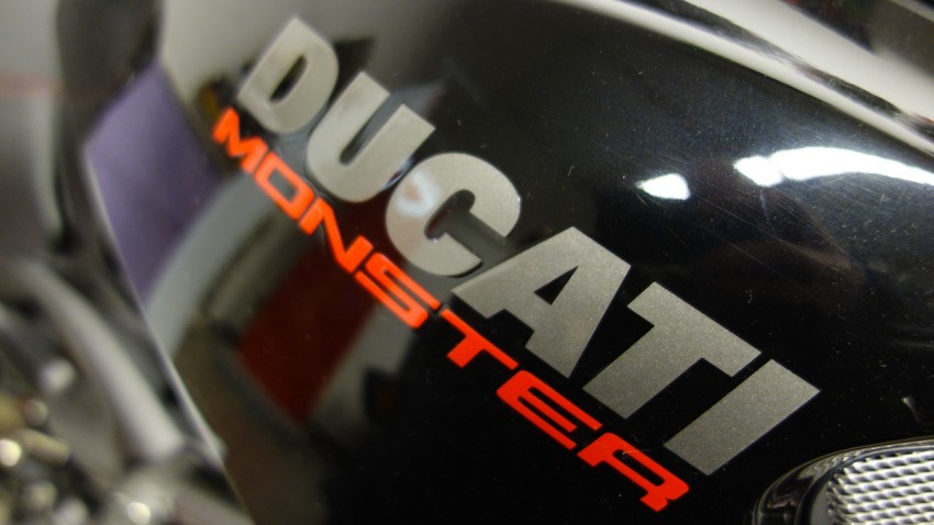 Ducati Monster : Roadster Italien