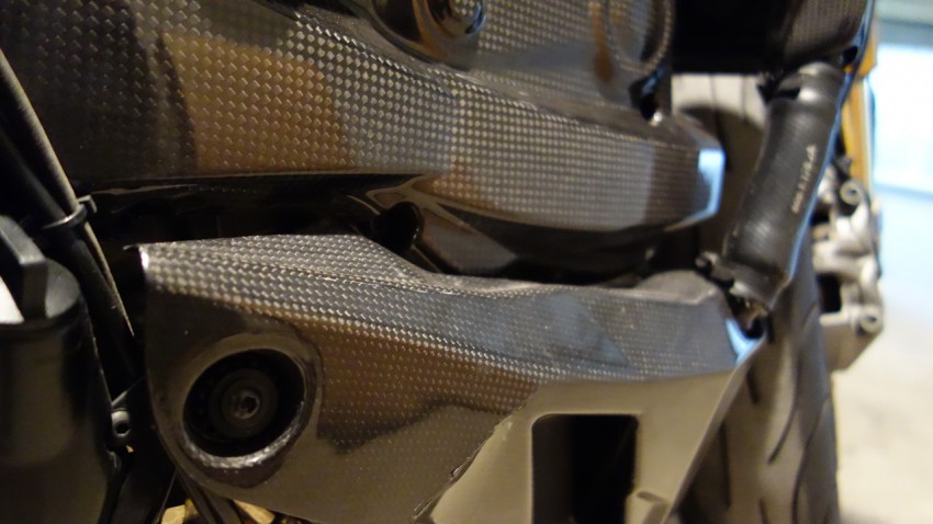 sabot moteur Ducati Performance en carbone