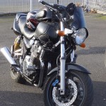 moto Yamaha XJR 1300 noire de Gilles