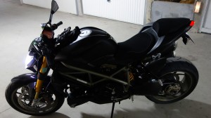 Ducati Street Fighter noir mat Rennes