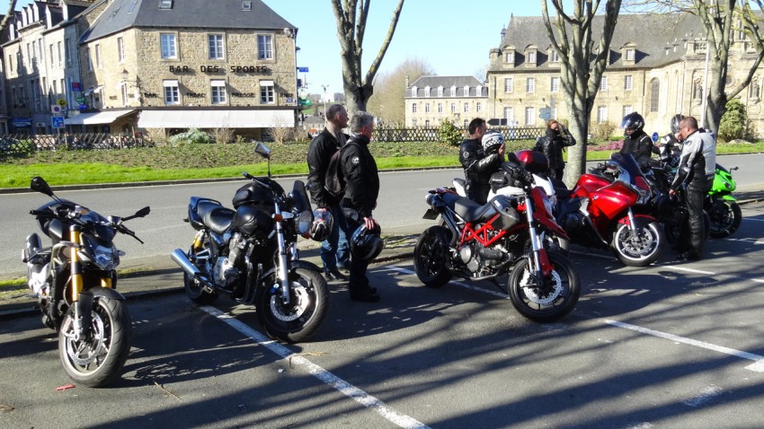 balade moto à Guingamp