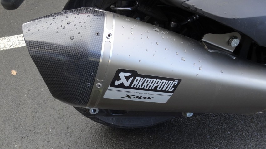 Maxi Scoot Akrapovic