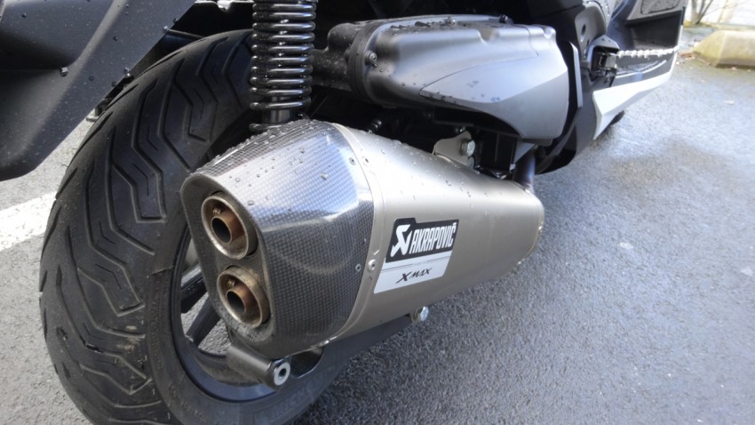 échappement Akrapovic sur le Xmax 400