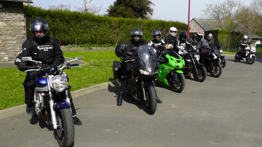 Saint-Malo de Phily : arrêt ou pause motarde