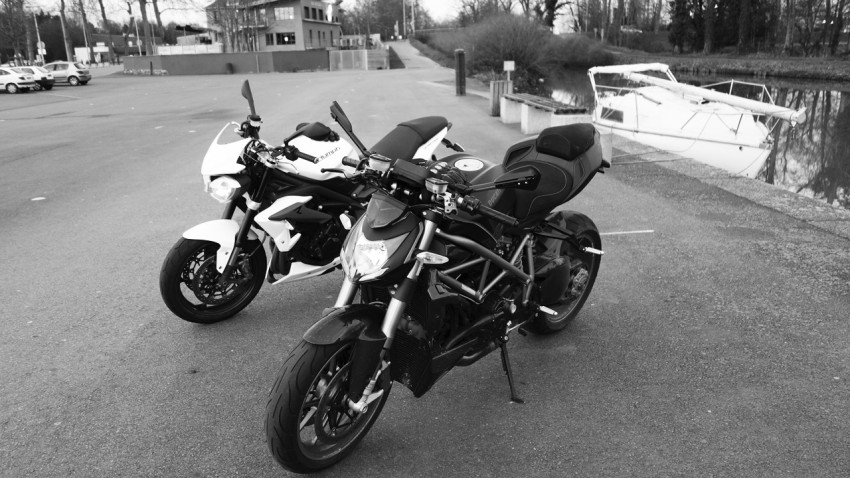 Ducati Streetfighter et Triumph Street Triple