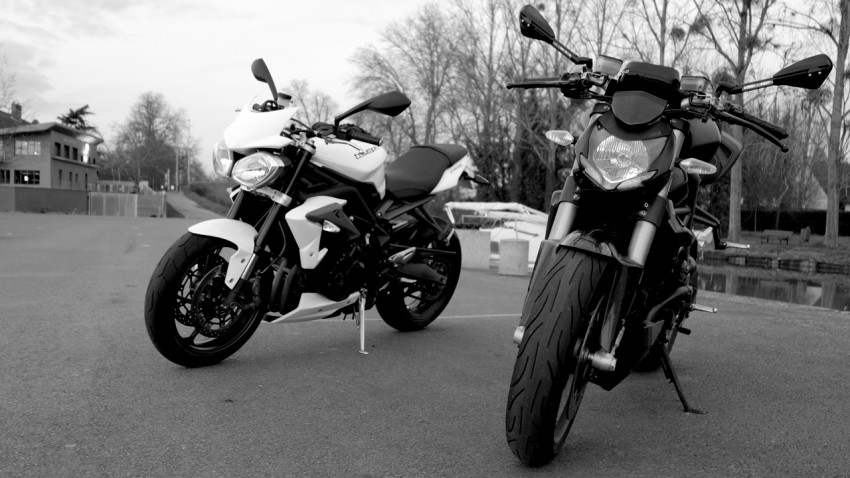 moto roadster à Rennes