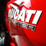 Ducati Monster à Laval