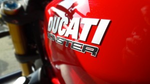 Ducati Monster à Laval