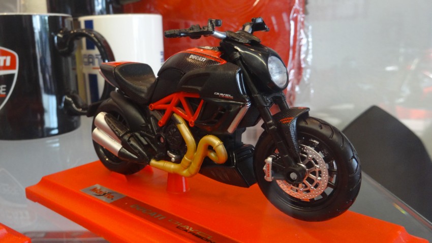 Diavel Ducati en maquette