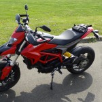 Hypermotard ou supermotard : Ducati Laval