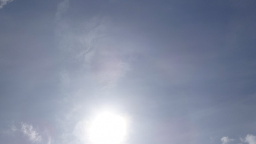 ciel bleu du 21 avril 2014 : il fait 16°C