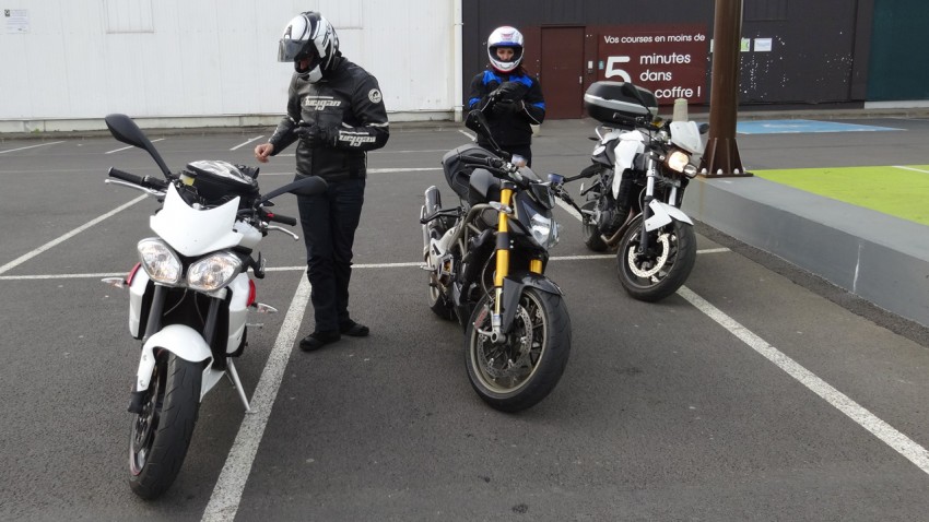 arrivée sur Rennes à moto