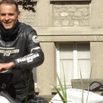 Jean-claude, motard Rennais heureux