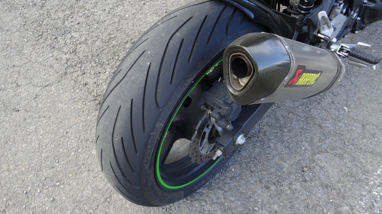 Pneu moto pilot power 3 sur Kawasaki Z750