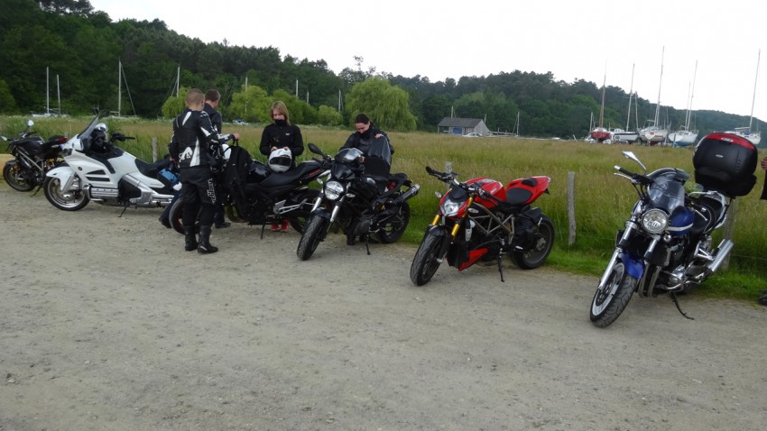 parking moto au port de Foleux