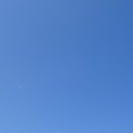 grand ciel bleu l'après midi du 15 juin à Saint-Malo