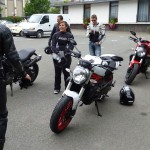 Debrief lors de l'essai moto Ducati à Laval