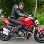 Pierre sur un monster 1200 S Ducati